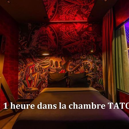 Love Hotel Avec Nuit Insolite Au Dandy Et Jacuzzi Privatise (Adults Only) Париж Экстерьер фото